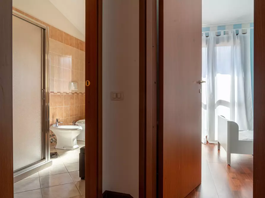 Immagine 19 di Villetta a schiera in vendita  a Uta