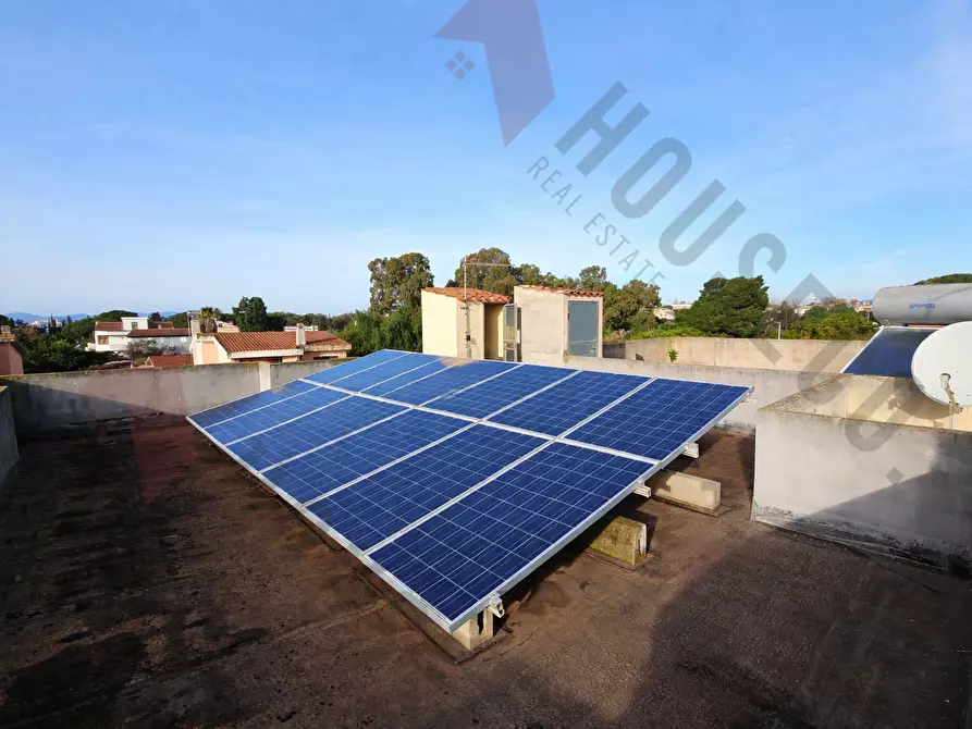 Immagine 19 di Villa in vendita  in via montecatini a Quartu Sant'elena