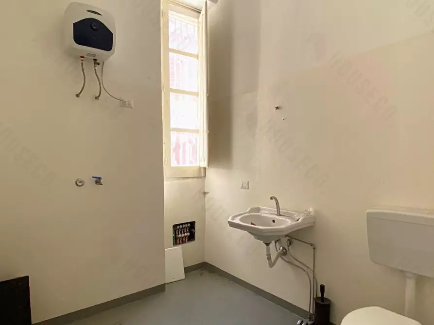 Immagine 8 di Attività artigianale in affitto  in Piazza IV Novembre a Quartu Sant'elena