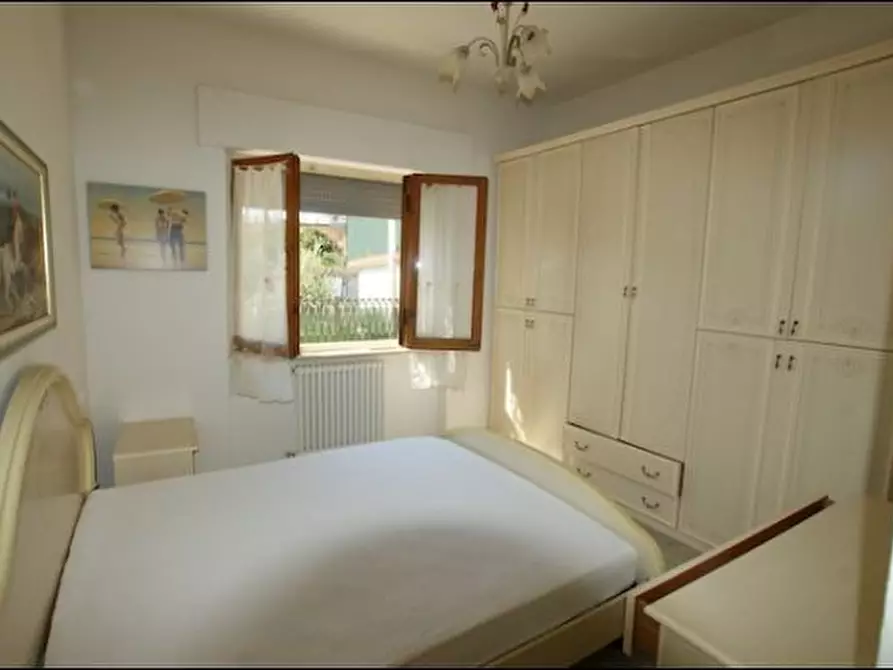 Immagine 6 di Trilocale in vendita  a Ameglia