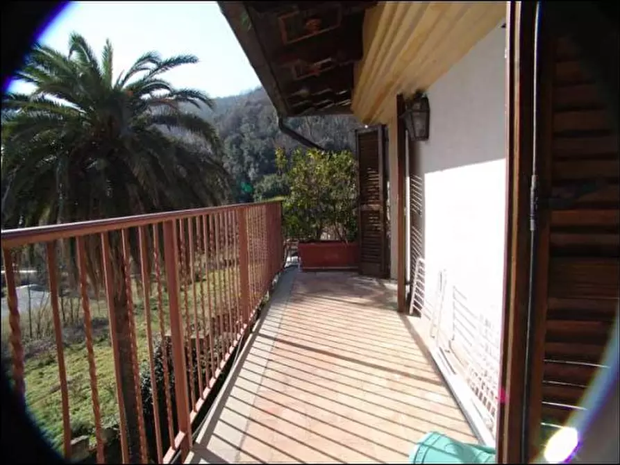 Immagine 7 di Pentalocale in vendita  a Ameglia