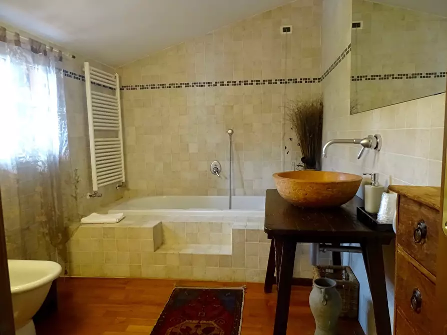 Immagine 32 di Villa in vendita  a Sarzana