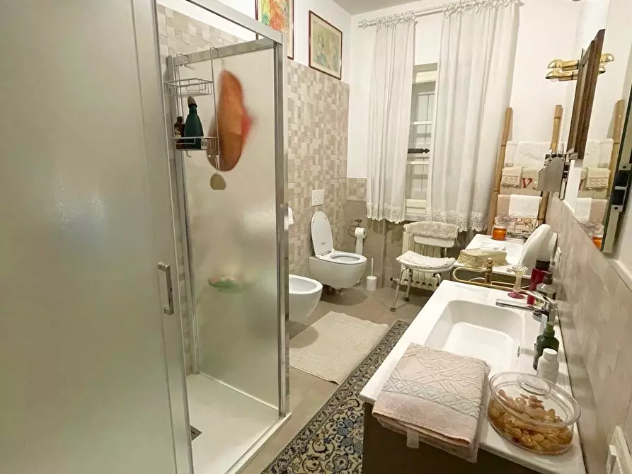 Immagine 21 di Casa indipendente in vendita  a Castelnuovo Magra