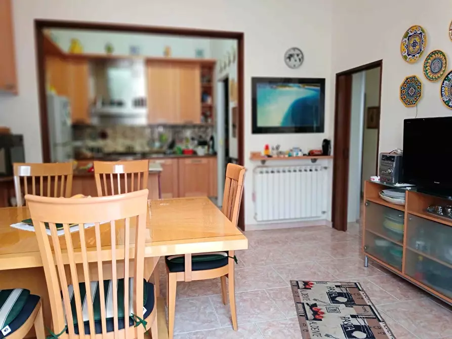 Immagine 17 di Casa semindipendente in vendita  a Ameglia