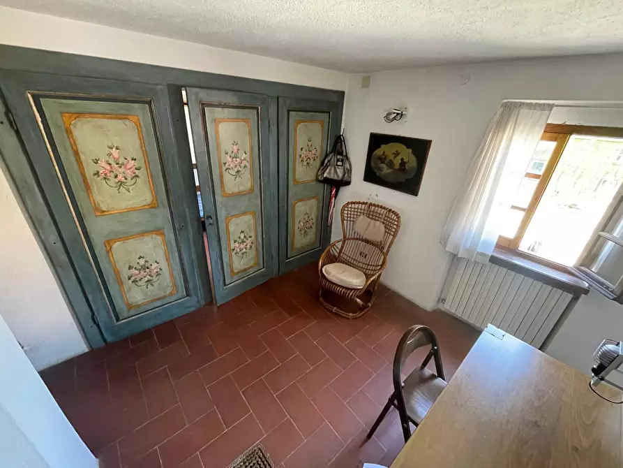 Immagine 4 di Pentalocale in vendita  in Piazza XIII Dicembre 6 a Ameglia