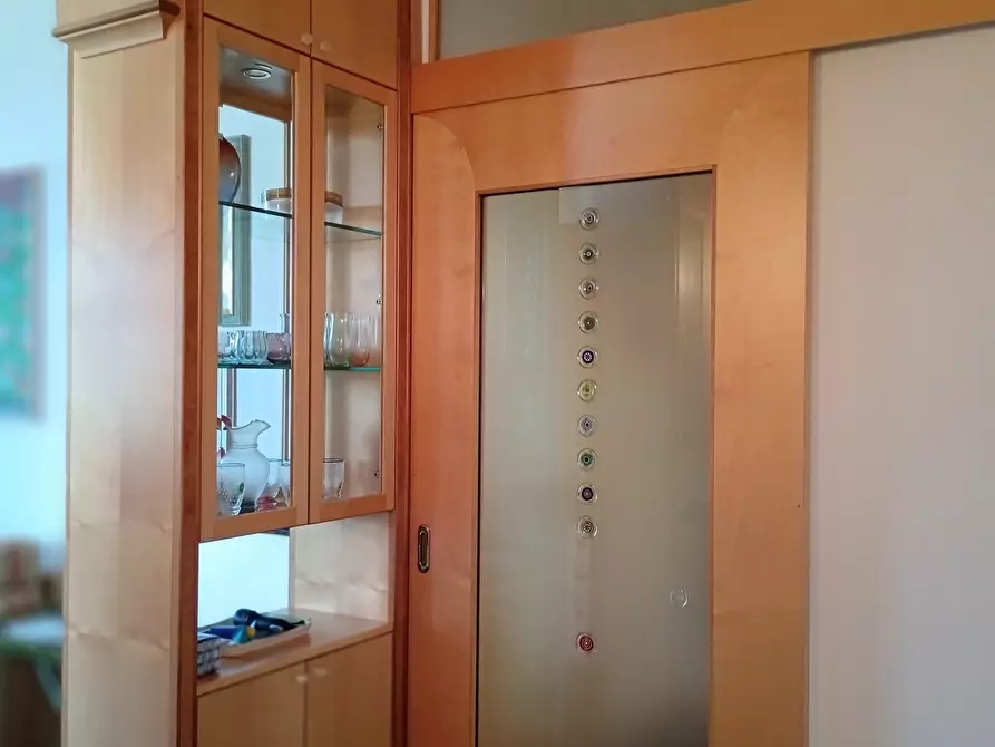 Immagine 12 di Trilocale in vendita  a Ameglia