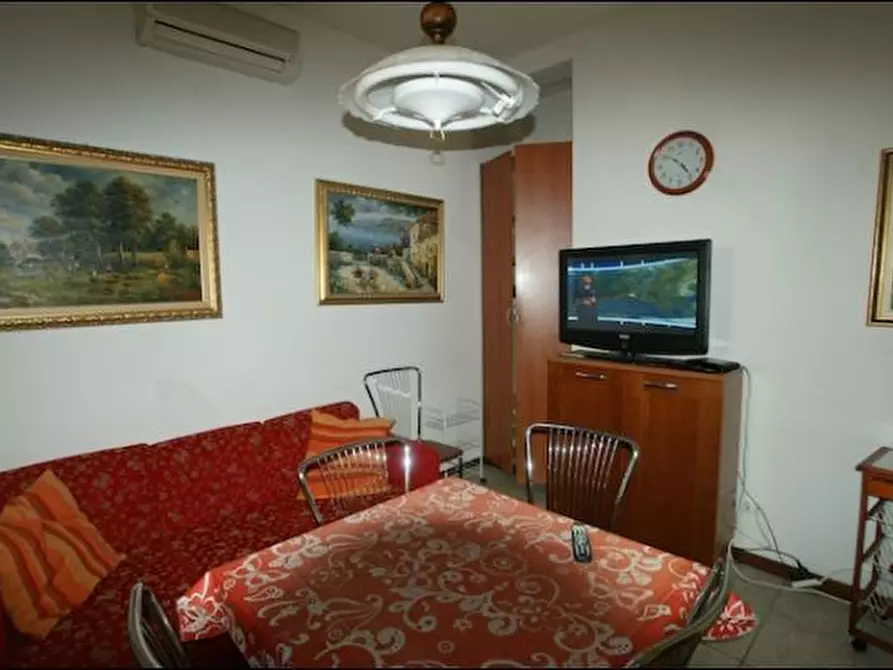 Immagine 4 di Trilocale in vendita  a Ameglia