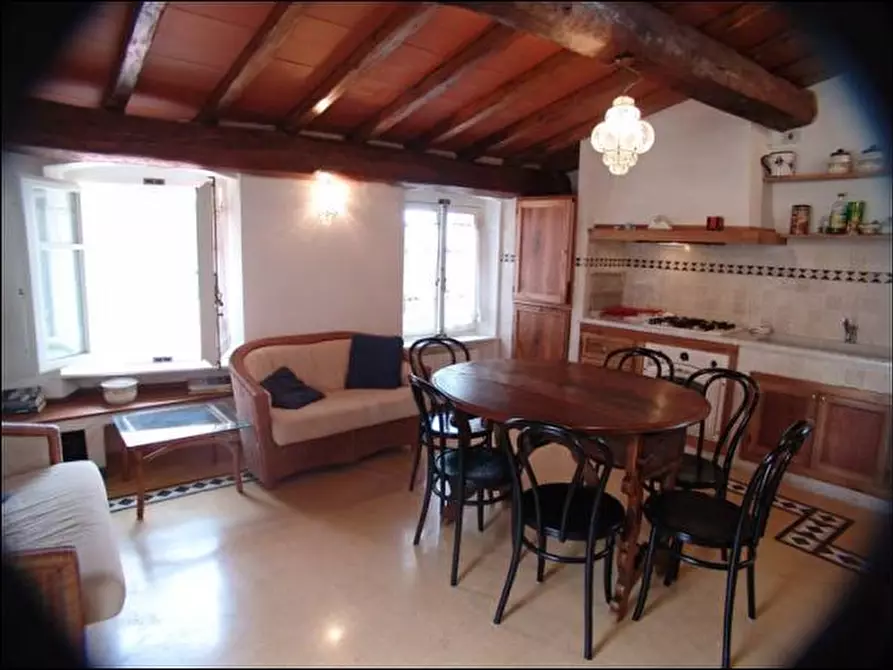 Immagine 5 di Terratetto in vendita  a Ameglia