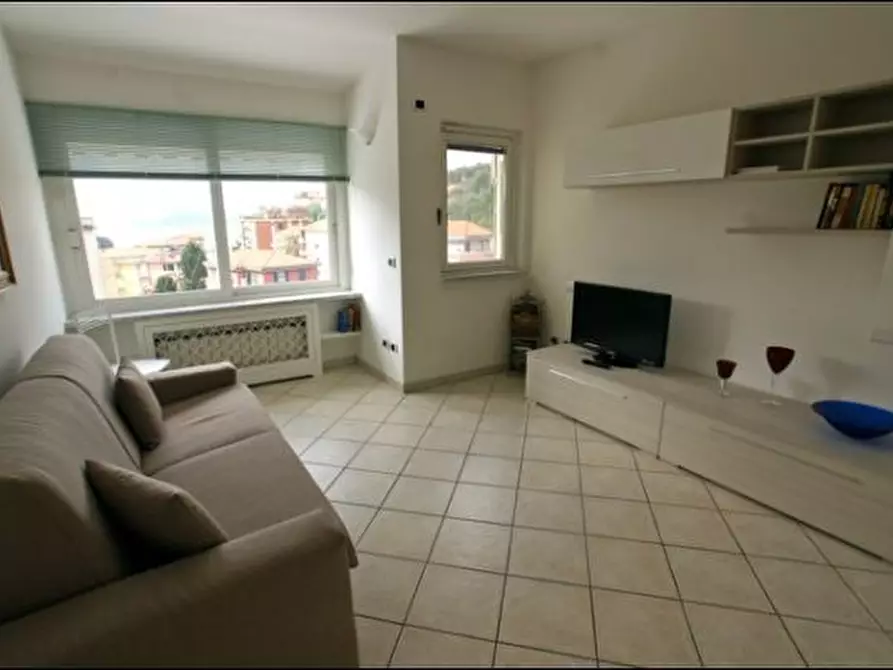 Immagine 4 di Trilocale in vendita  a Lerici