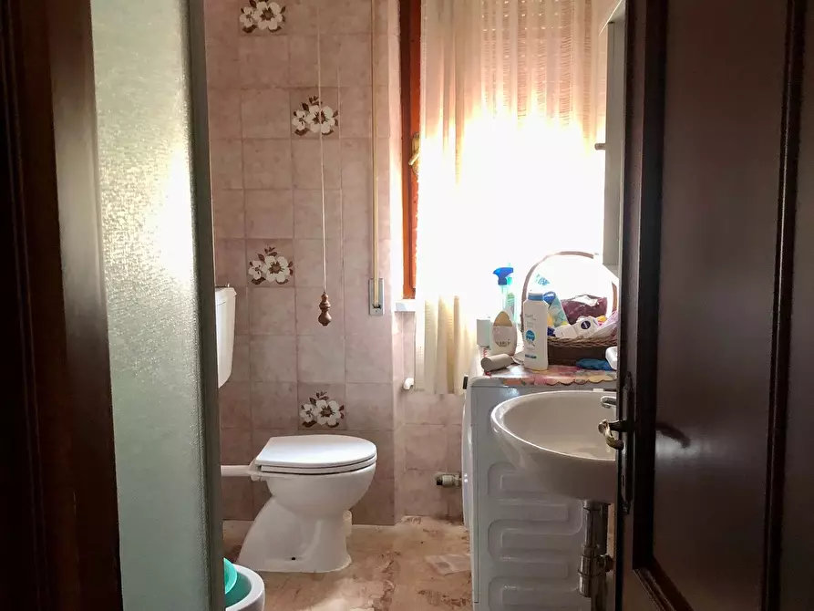 Immagine 14 di Porzione di casa in vendita  a Castelnuovo Magra