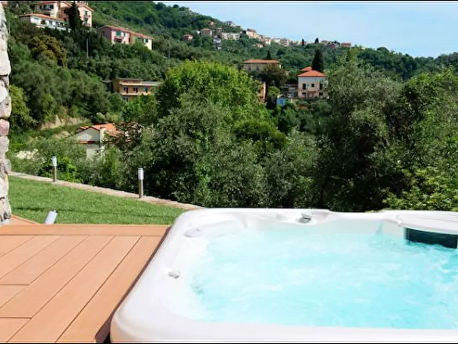 Immagine 2 di Casa semindipendente in vendita  a Lerici