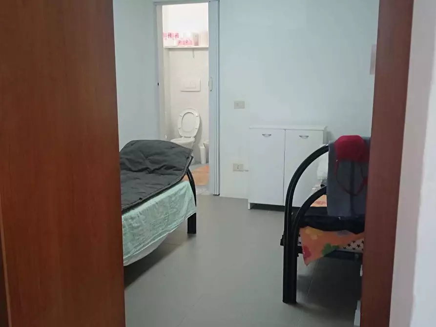 Immagine 11 di Bilocale in vendita  a Ameglia