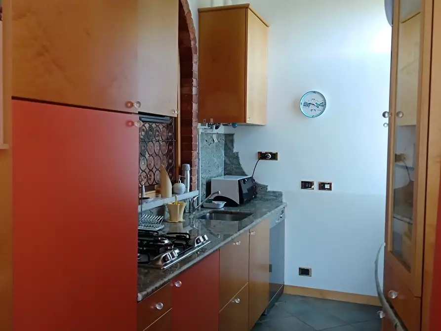 Immagine 8 di Trilocale in vendita  a Ameglia