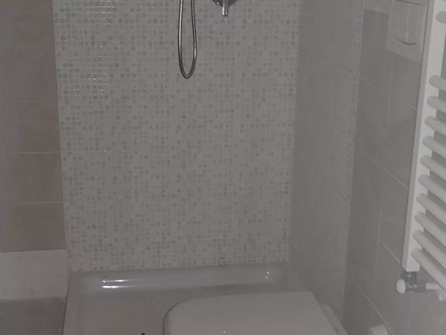 Immagine 8 di Appartamento in vendita  a Aulla