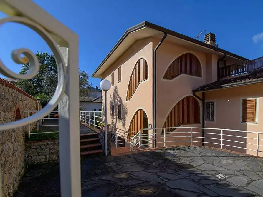 Immagine 18 di Appartamento in affitto  in VIA IITRAVERSA a Lerici