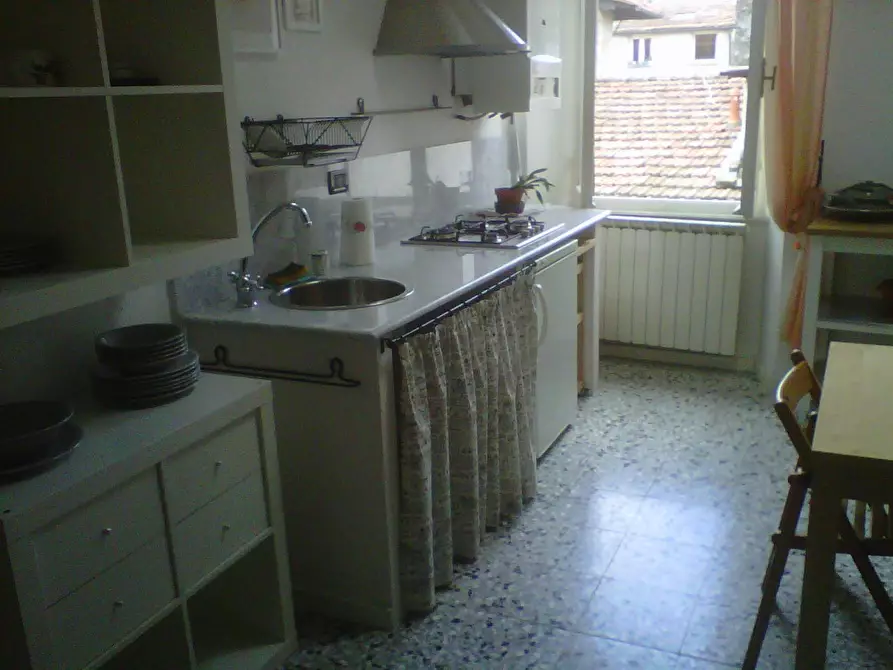 Immagine 1 di Appartamento in vendita  in via mascardi a Sarzana