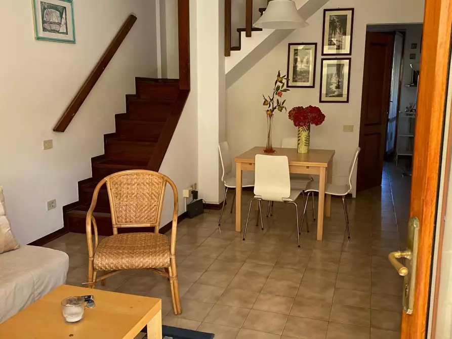 Immagine 2 di Villetta a schiera in affitto  in Via delle Pinete a Massa