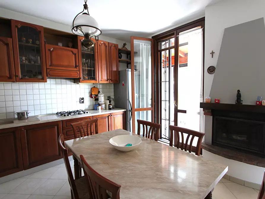 Immagine 19 di Appartamento in vendita  in Via E. Carnevali 79 a Valsamoggia