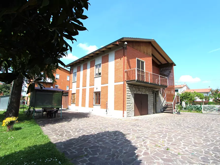Immagine 2 di Casa indipendente in vendita  in Via Panzanesa a Valsamoggia