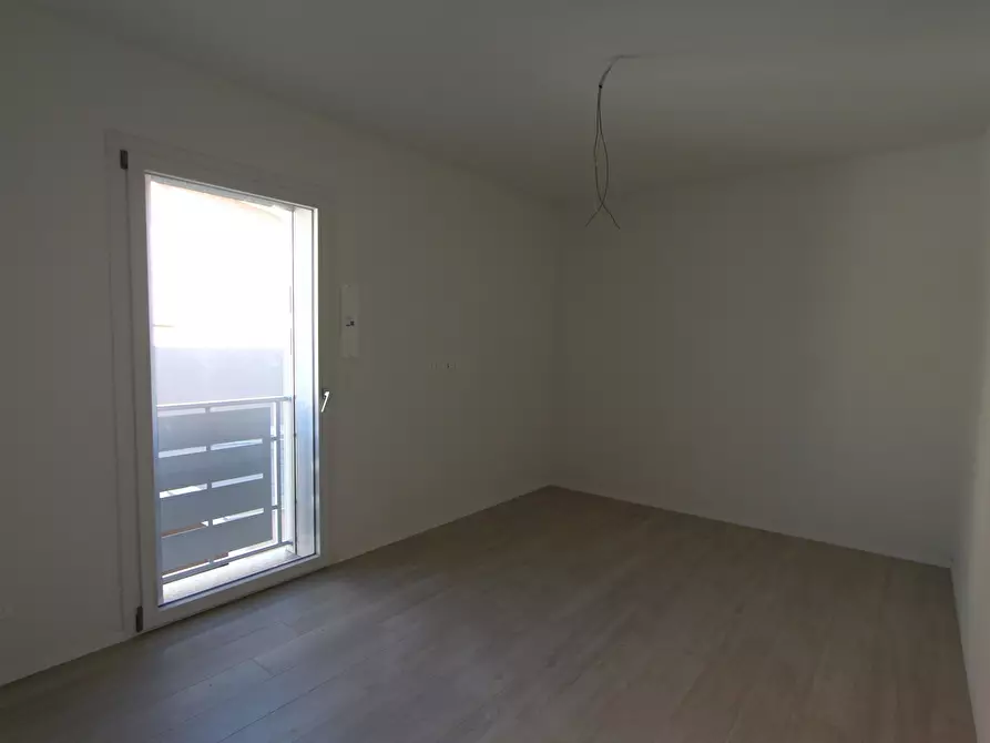 Immagine 9 di Appartamento in vendita  in Via dalla Chiesa Carlo Alberto a Valsamoggia