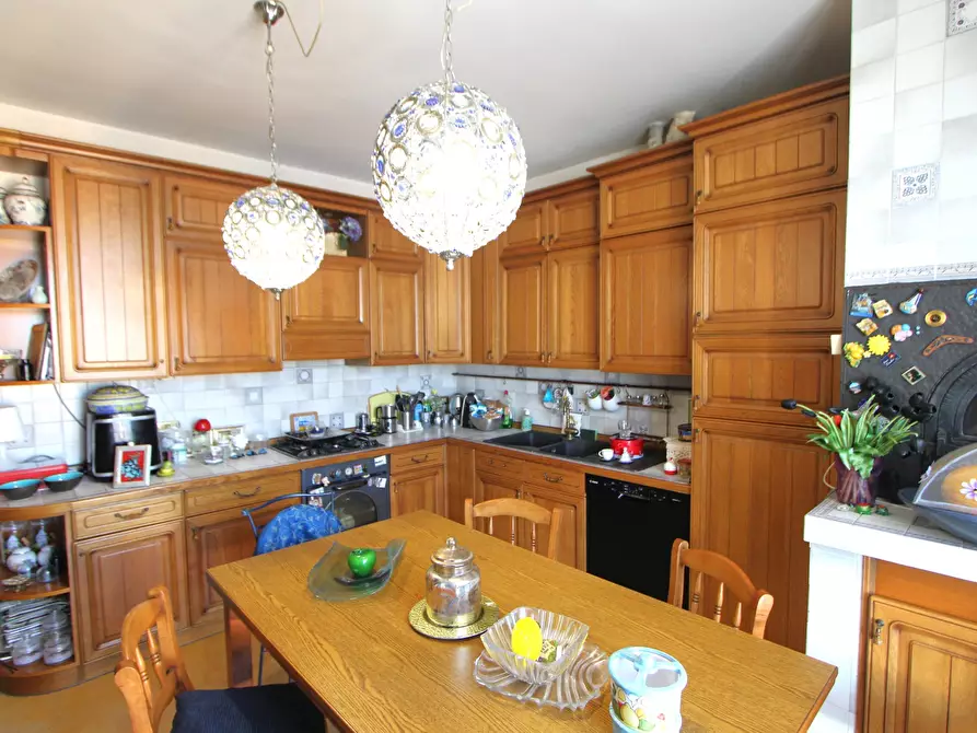 Immagine 9 di Appartamento in vendita  in Via Magazzino a Valsamoggia