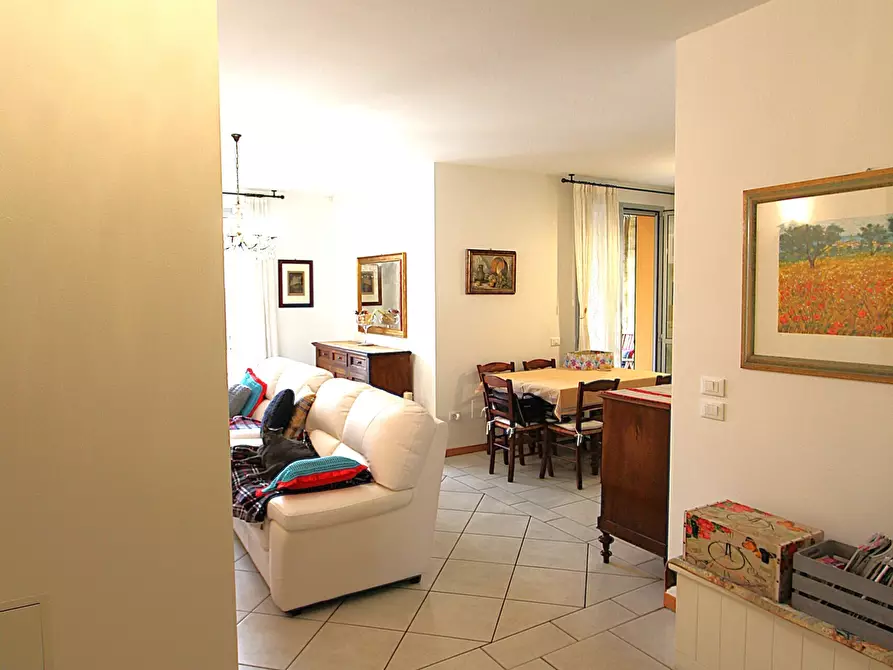 Immagine 16 di Appartamento in vendita  in Piazza Lorenzo D' Auria 3 a Valsamoggia