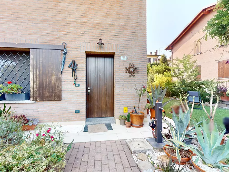 Immagine 38 di Villetta a schiera in vendita  in Via A. Pallotti a Valsamoggia