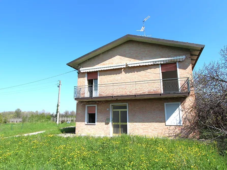 Immagine 19 di Porzione di casa in vendita  in Viale M. di Canossa a Valsamoggia