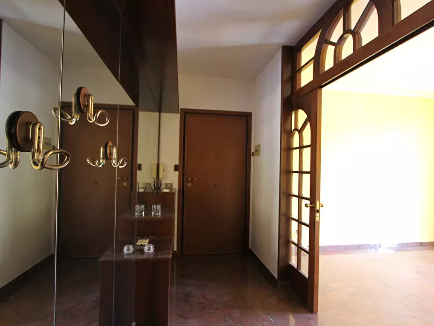 Immagine 2 di Appartamento in vendita  in Via zanasi a Valsamoggia