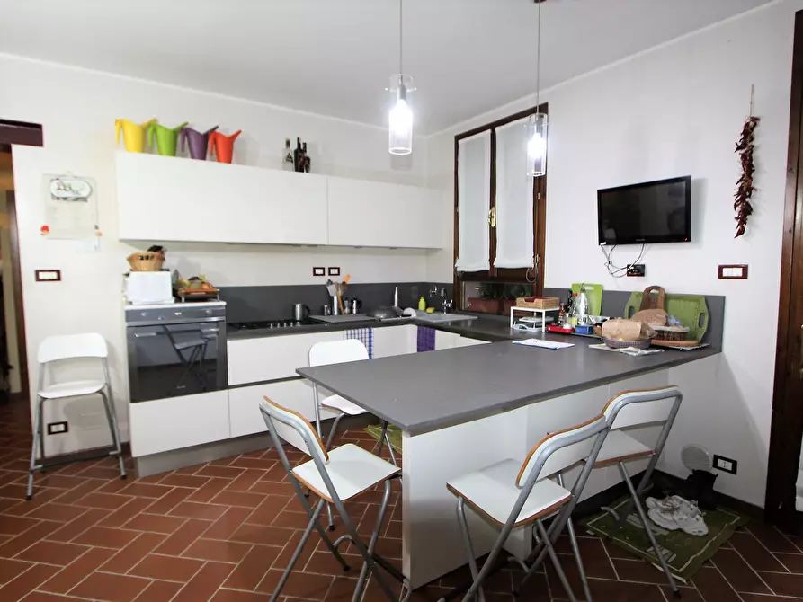 Immagine 36 di Porzione di casa in vendita  in Via Marco Biagi a Valsamoggia