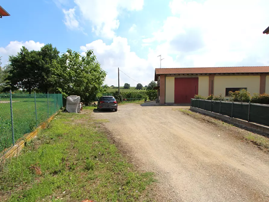 Immagine 13 di Terreno agricolo in vendita  in Via San Francesco a Valsamoggia