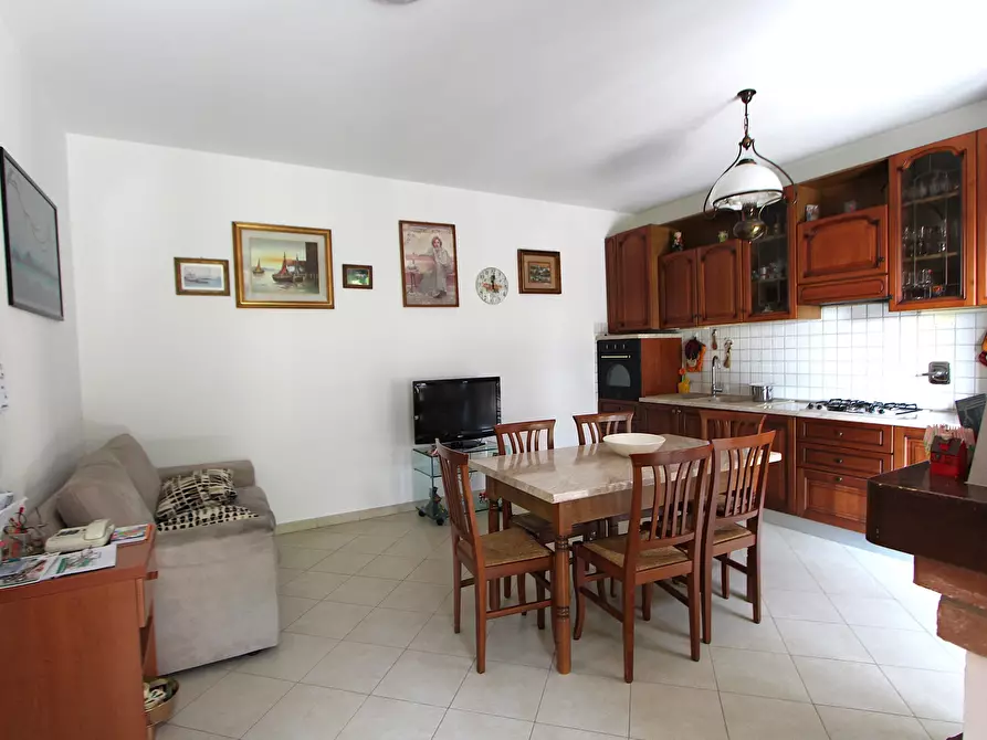 Immagine 11 di Appartamento in vendita  in Via E. Carnevali 79 a Valsamoggia