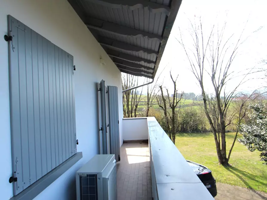 Immagine 48 di Villa in vendita  in SP76 17 a Valsamoggia