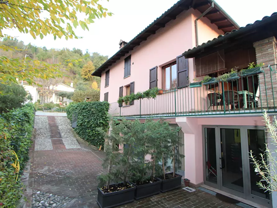 Immagine 59 di Porzione di casa in vendita  in Via Marco Biagi a Valsamoggia