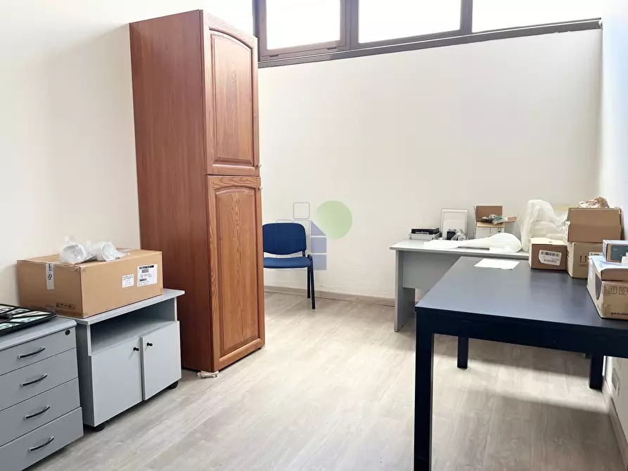 Immagine 26 di Attività artigianale in affitto  in Via dell' Artigianato 45 a Livorno
