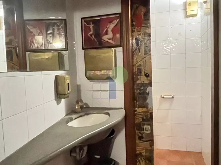 Immagine 5 di Laboratorio in vendita  in Scali del Pesce 11 a Livorno