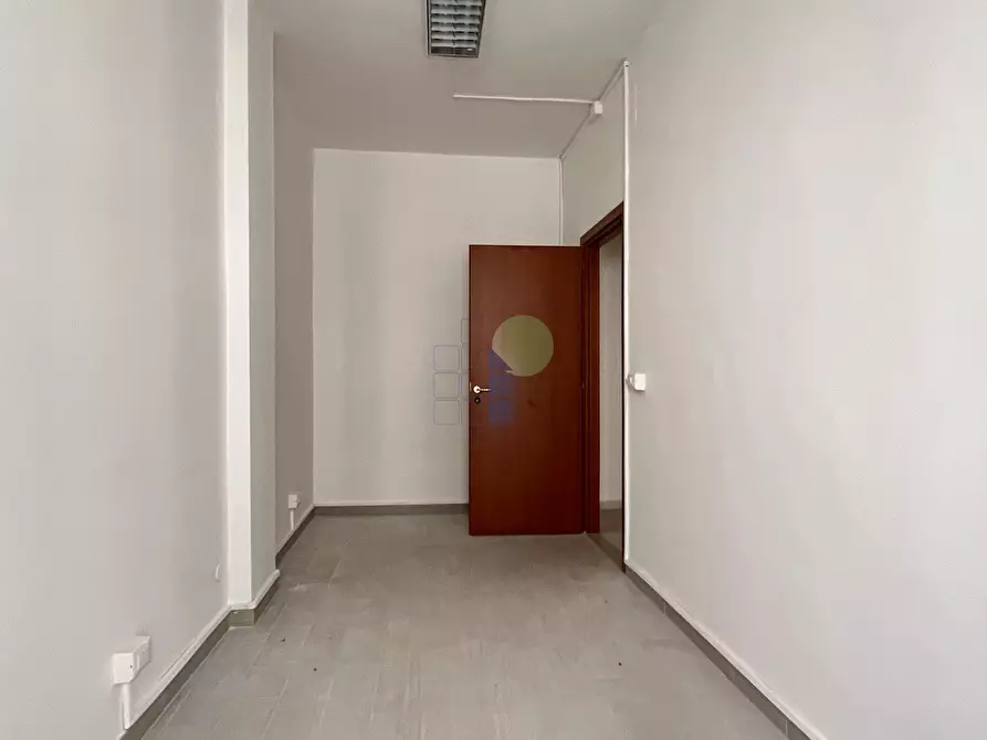 Immagine 1 di Ufficio in affitto  in Via Monte Grappa 15 a Livorno