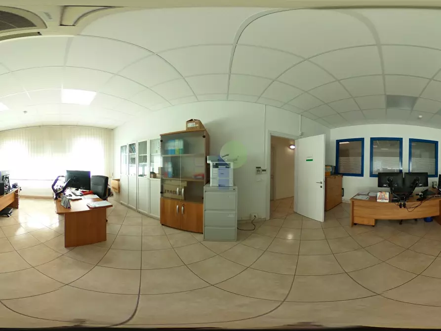 Immagine 25 di Attività artigianale in vendita  in Via  Cimarosa 55 a Livorno