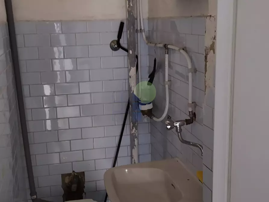 Immagine 9 di Capannone industriale in affitto  in Viale della Libertà 6 a Livorno