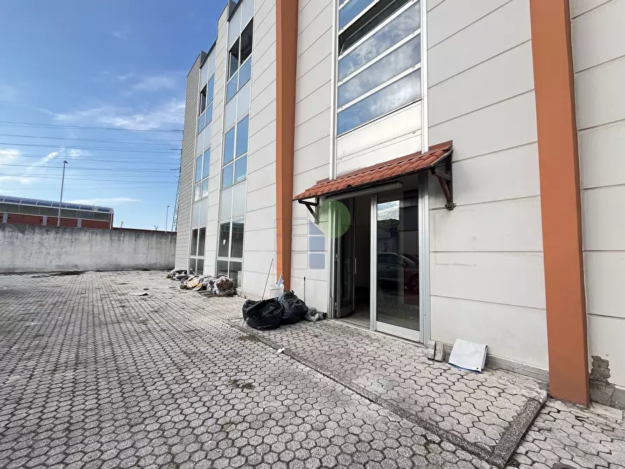 Immagine 11 di Ufficio in affitto  in Via delle Cateratte 105 a Livorno