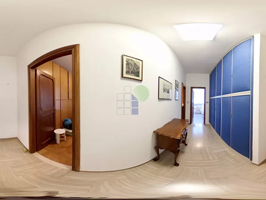 Immagine 7 di Pentalocale in vendita  in Via Calzabigi 110 a Livorno