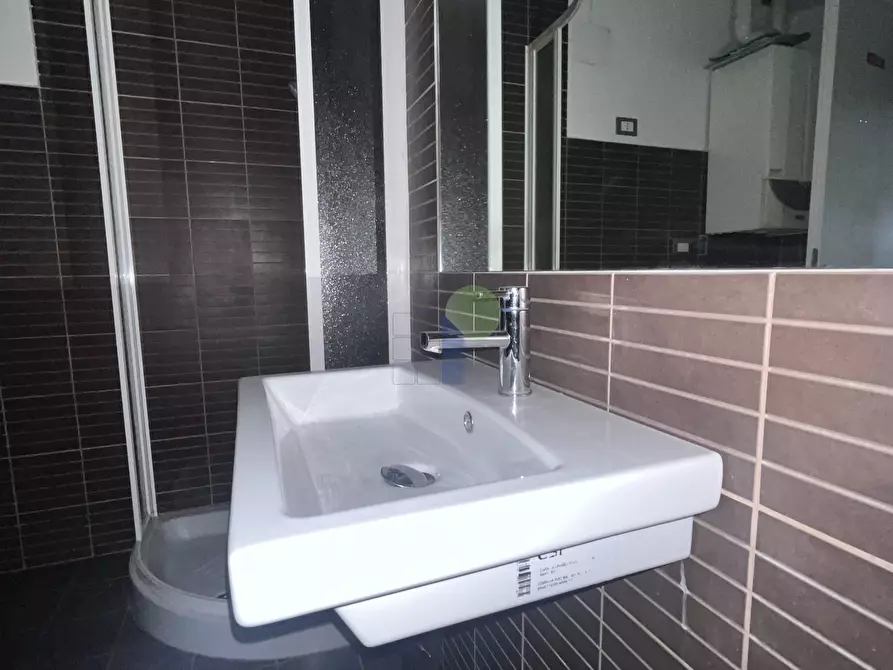 Immagine 36 di Ufficio in affitto  in Scali Cerere 31 a Livorno