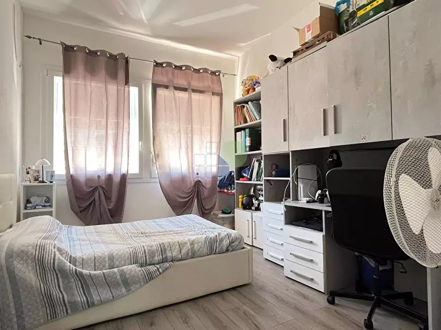 Immagine 14 di Quadrilocale in vendita  in Via Roma 89 a Livorno