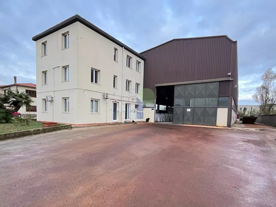 Immagine 37 di Attività artigianale in vendita  in via Arno 22 a Piombino