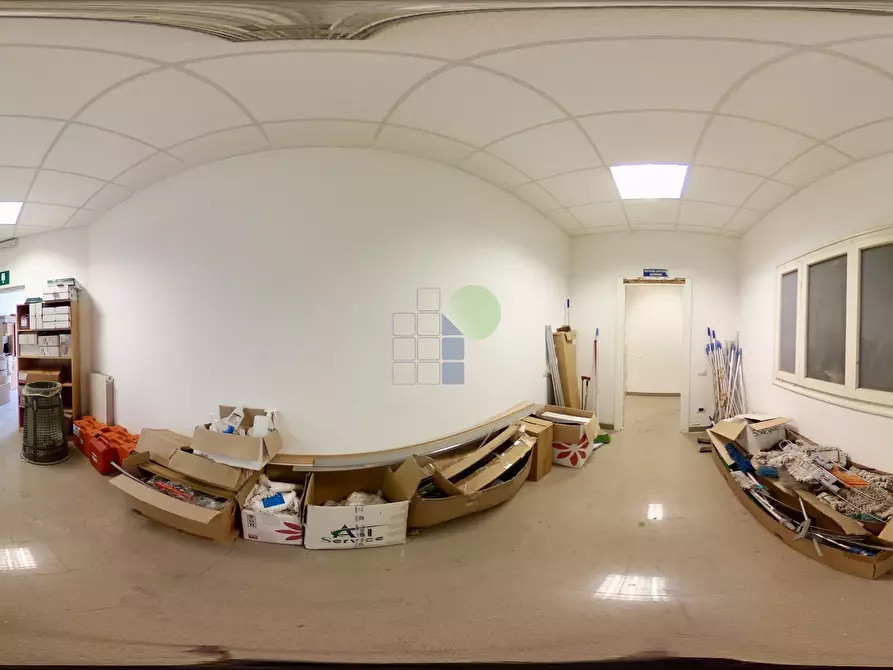 Immagine 28 di Attività artigianale in vendita  in Via Grotta delle Fate 89 a Livorno