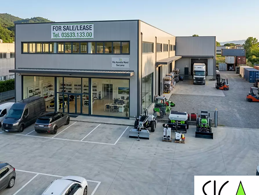 Immagine 3 di Capannone industriale in vendita  a Massa