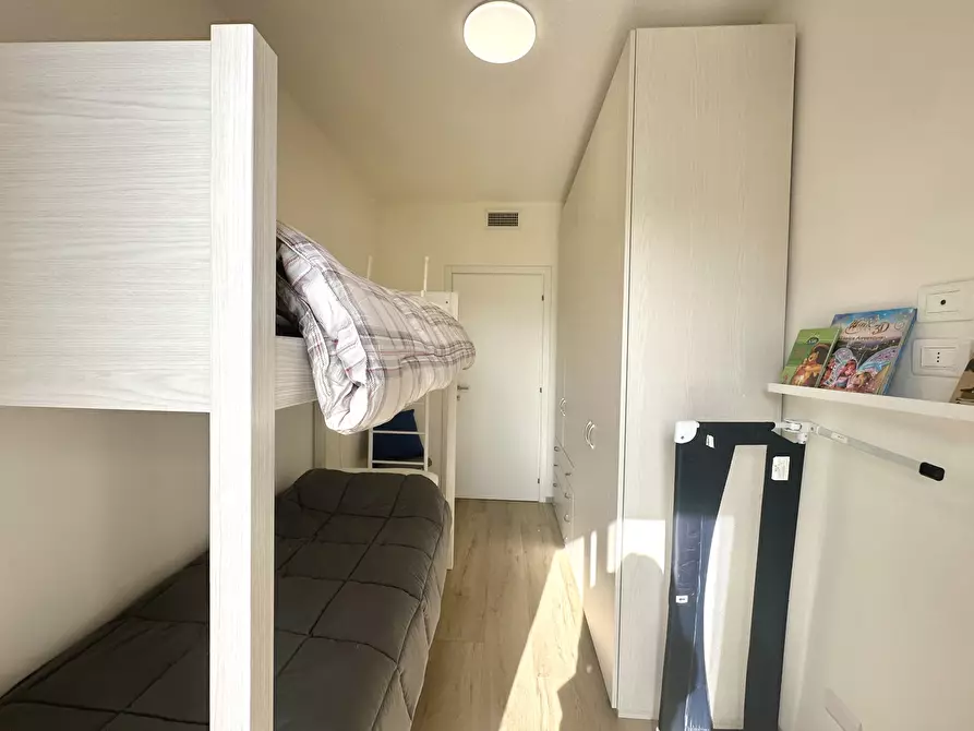 Immagine 22 di Trilocale in affitto  in Via XXV Aprile 1 a Arona