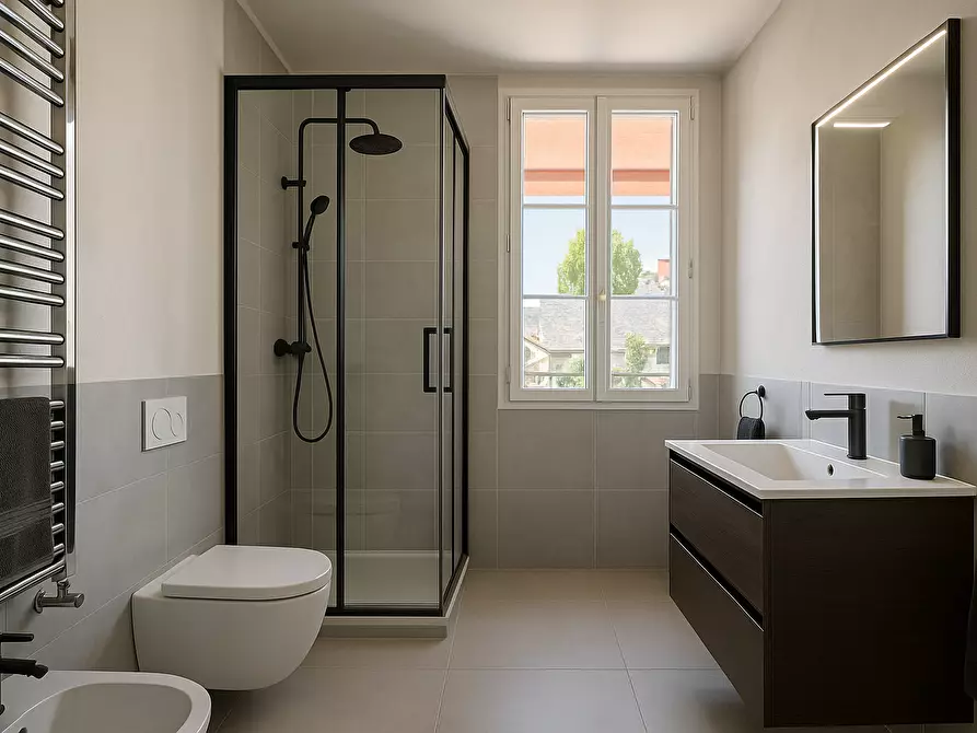 Immagine 4 di Trilocale in vendita  in Via Partigiani 1 a Arona