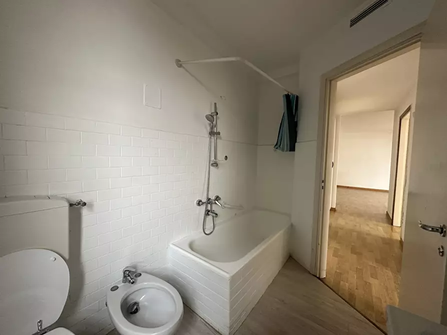 Immagine 22 di Trilocale in affitto  in Via Cristoforo Colombo 1 a Dormelletto