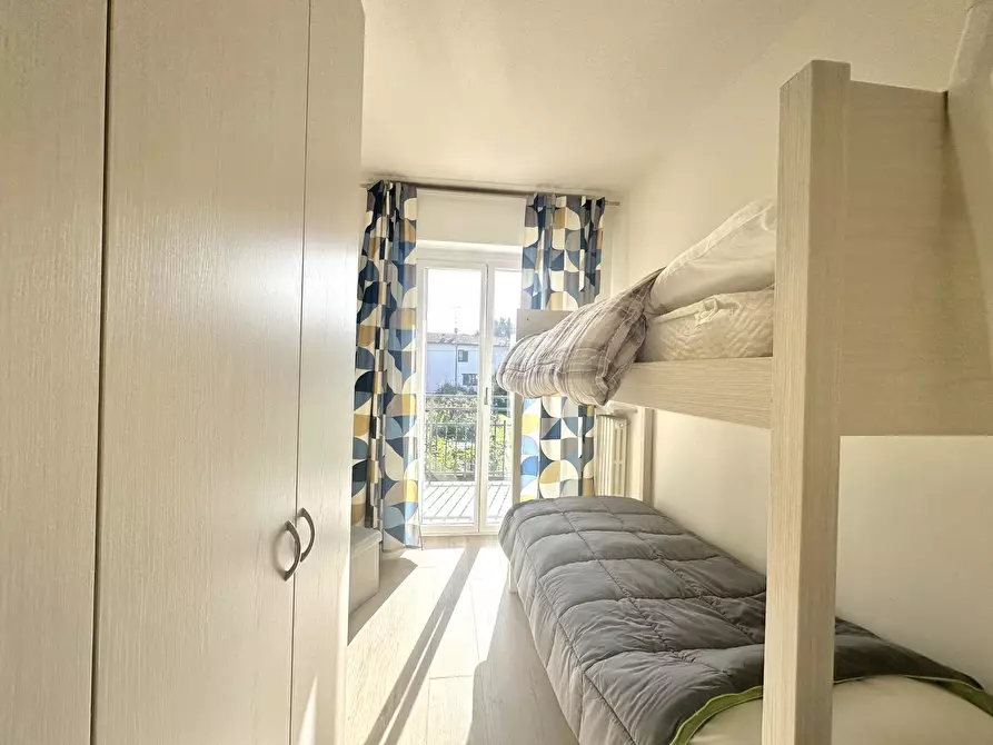 Immagine 21 di Trilocale in affitto  in Via XXV Aprile 1 a Arona